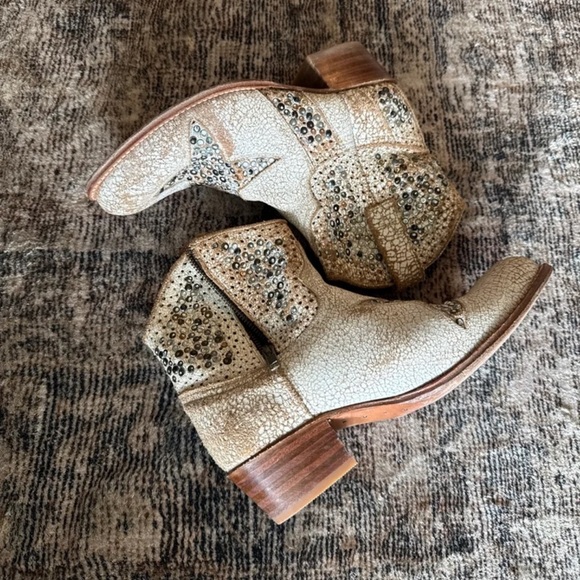 Frye "Deborah" Studded Short Boots
size 8 - Picture 5 of 12